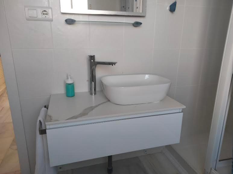 Apartamento Primera Linea De Playa Manilva Exterior foto